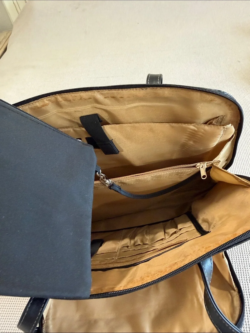 Black Croc-Embossed Tote Bag - Sleek Everyday Carry